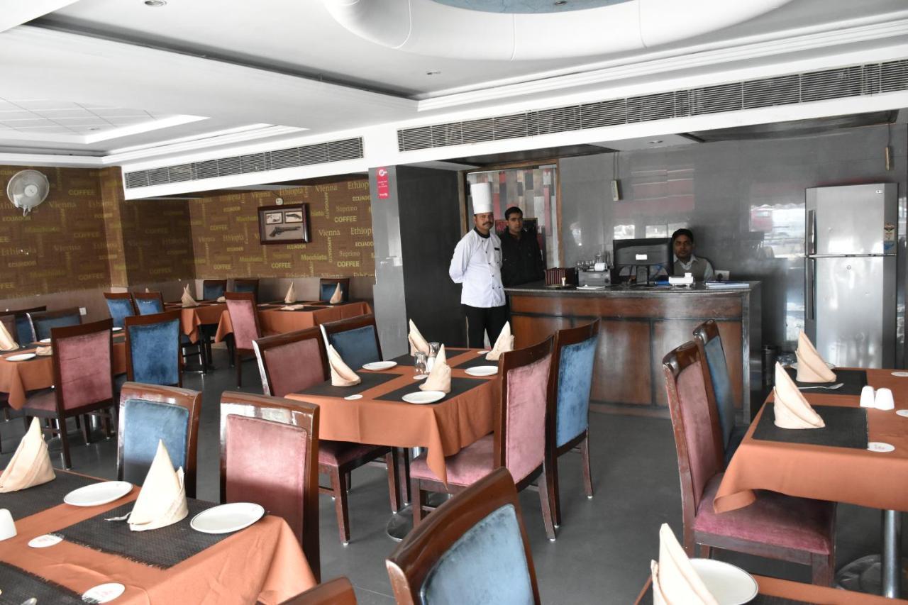 Hotel Lohias Delhi Airport Νέο Δελχί Εξωτερικό φωτογραφία