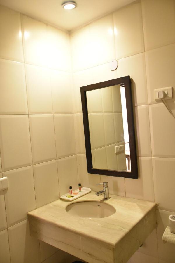 Hotel Lohias Delhi Airport Νέο Δελχί Εξωτερικό φωτογραφία